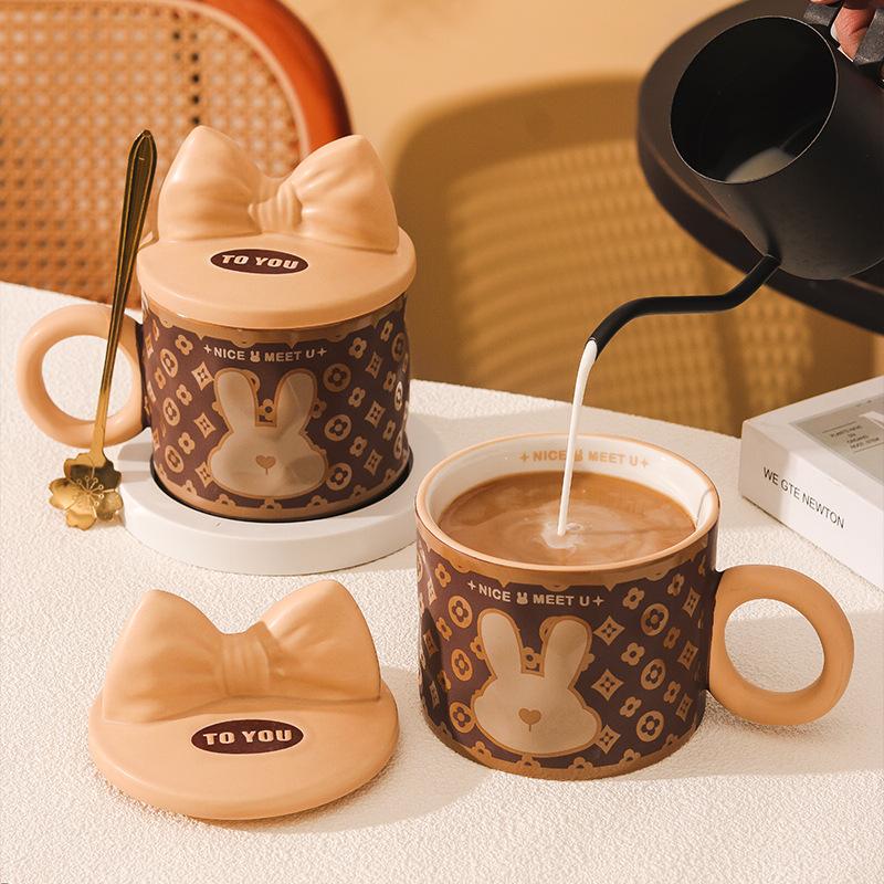 Retro Rabbit Ceramic Mug Souvenir Gift High Value with Cover Autumn and Winter Warm Water Cup Business Event Gift