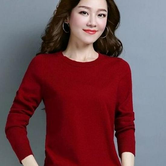 Women's Lightweight Round Neck Sweater - Pure Color Knit Pullover