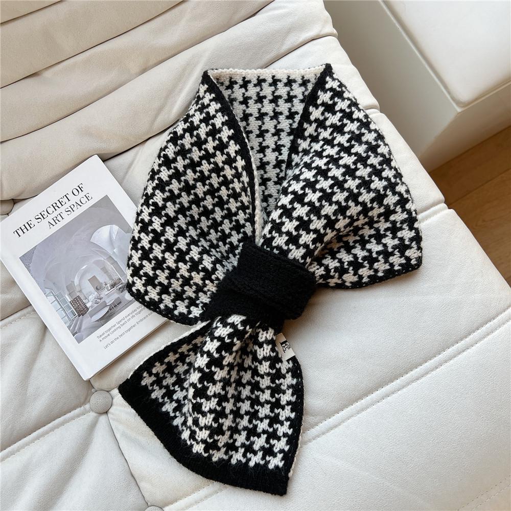 

Korean-Style Houndstooth Scarf for Women - Thick, Warm, and Trendy for Autumn & Winter 19*85cm