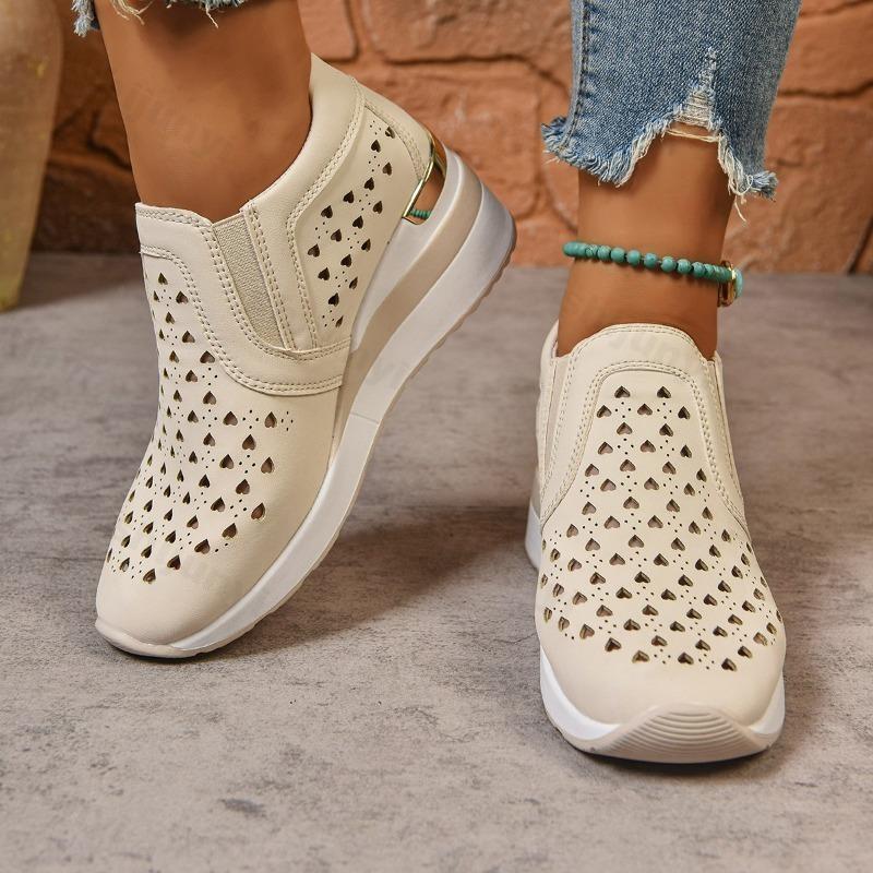 Mode 2025 Sommer Neue Mode Lässige Keilabsatz Damen Low Top Einzelne Schuhe Hohle Atmungsaktive Bequeme Vielseitige Slipper Sandalen