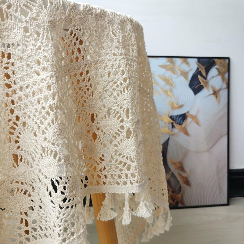 Phoenix Tail Pattern Hollowed Out Dining Table Decor Mat Artistic Style Tablecloth Crochet Tassel Tea Table Cabinet Tablecloth
