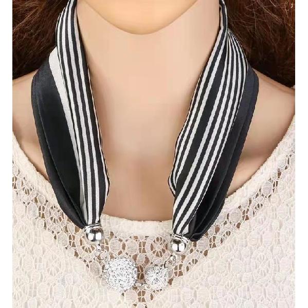 Vier Jahreszeiten Verfügbar Neuer Damen-Schal, Schal, Magnetverschluss, Schal, Halskette, Vielseitige Dekoration, Doppelte Verwendung, Mit Diamanten besetzt