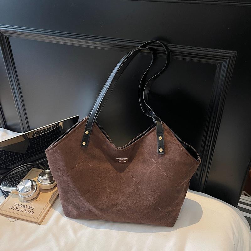 Winter New Shopping Bag Style Fashionable Versatile Tote Bag Single Shoulder Portable Large Capacity Underarm Women's Bag