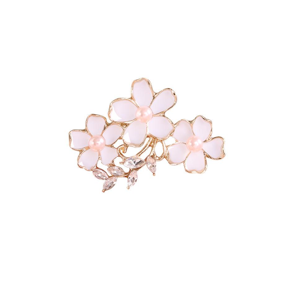 New Chinese Flower Pearl Brooch High-end Femininity Elegant Pin Coat Suit Button Corsage Accessories