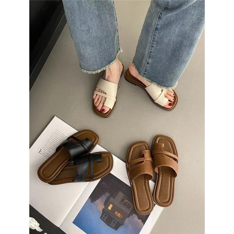 Set of toe slippers women's shoes 2025 new summer Korean version retro simple with skirt one pedal Roman sandals