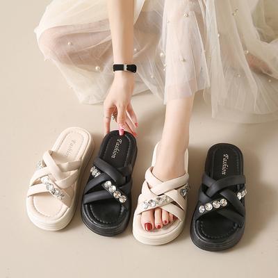 Thick-bottomed Heightening Beach Cool Slippers for Women's Outer Wear New Casual Fashion Rhinestone One-word Cool Slippers In Summer