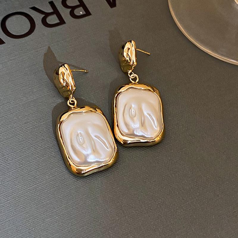 Geometrische Falten Imitation Perle Quadrat Anhänger Ohrring für Frauen Süßes Geschenk Einfaches Temperament Kreatives Schmuck Accessoire