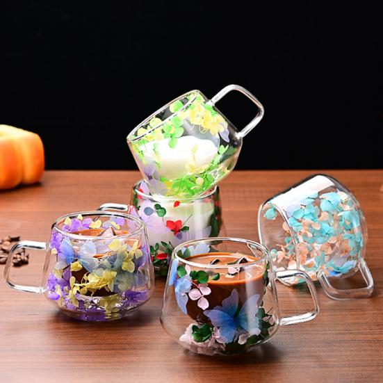 Doppelwandige Kaffeetassen Hochborosilikatglas Tassen mit buntem Blütenblatt-Design Isoliert Hitzebeständig Tee Latte Tassen mit Henkel