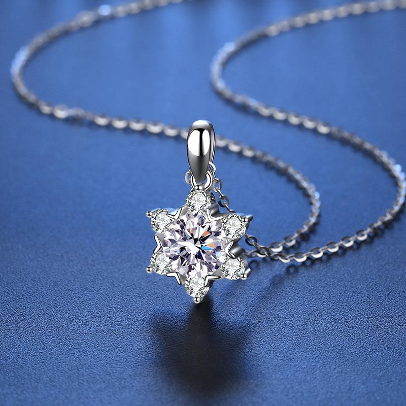 Bague Ringen 100% 925 Silver Fine Necklace 1 Carat Moissanite Classic Snowflake Pendant For Women Wedding Fashion Jewelry Gifts