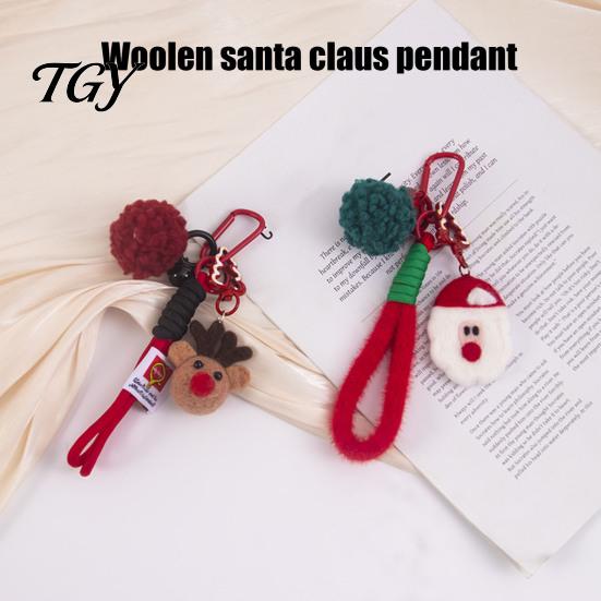 Santa Claus Bag Charm Christmas Charm, Crochet Keychain Pendant with Festive Charms Faux Leather Star, Xmas Hanging Decor for Party Favors Gift