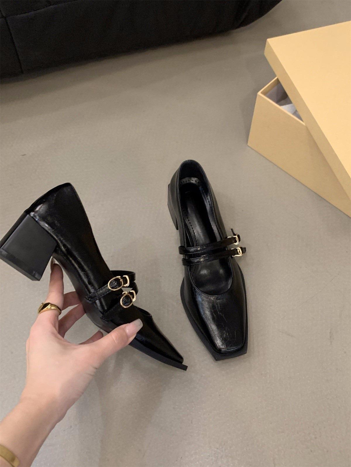 

Туфли Мэри Джейн красного цвета на высоком каблуке из французской кожи женские туфли 2024 года новые осенне-зимние вечерние туфли в стиле ретро 39 чёрный