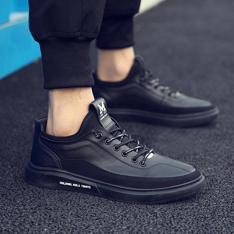 Classic White Shoes Men Lace -Up Solid Sneakers Male Comfortable Casual Leather Flats Soft Low Top Light Leisure Walk Board Shoes