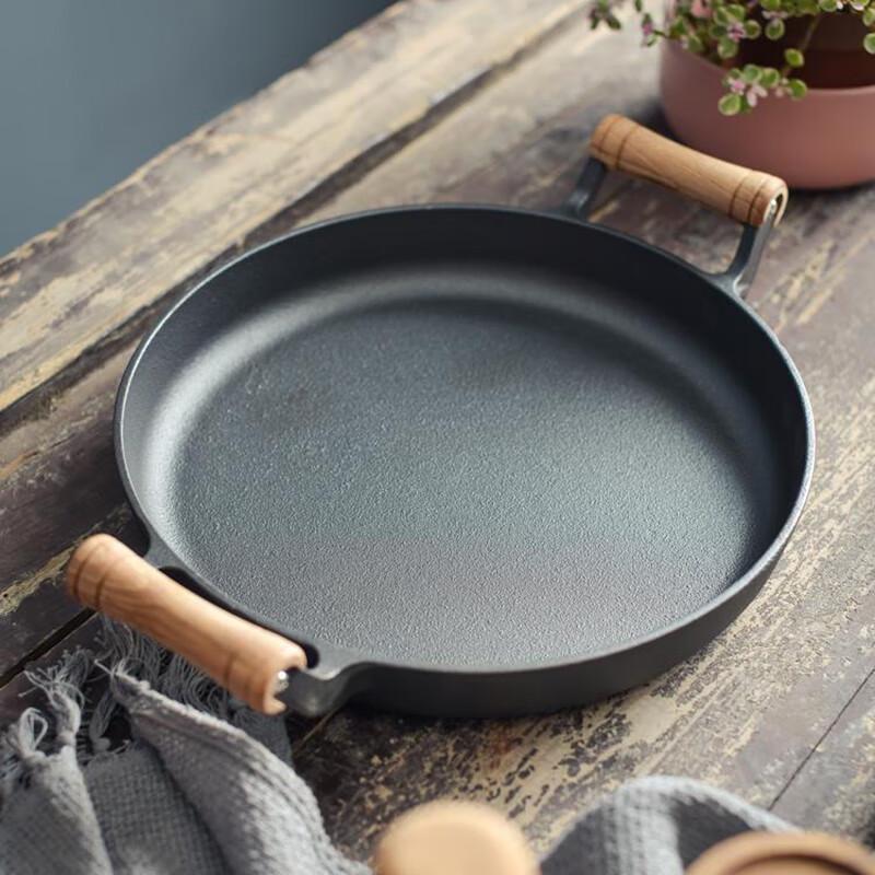 ZISIZ Cast Iron Frying Pan with Wooden Handles