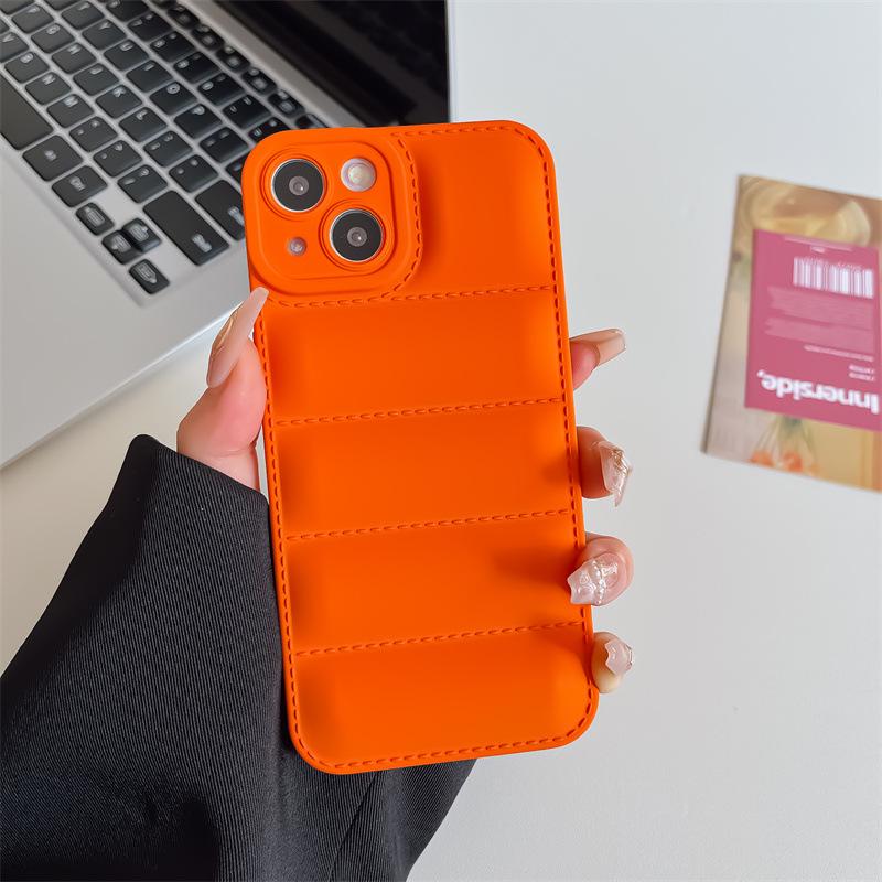 Customized 15Promax Mobile Phone Case with Anti-fall Protection, Macaron X Liquid Design, and Trendy Airbag Feature.