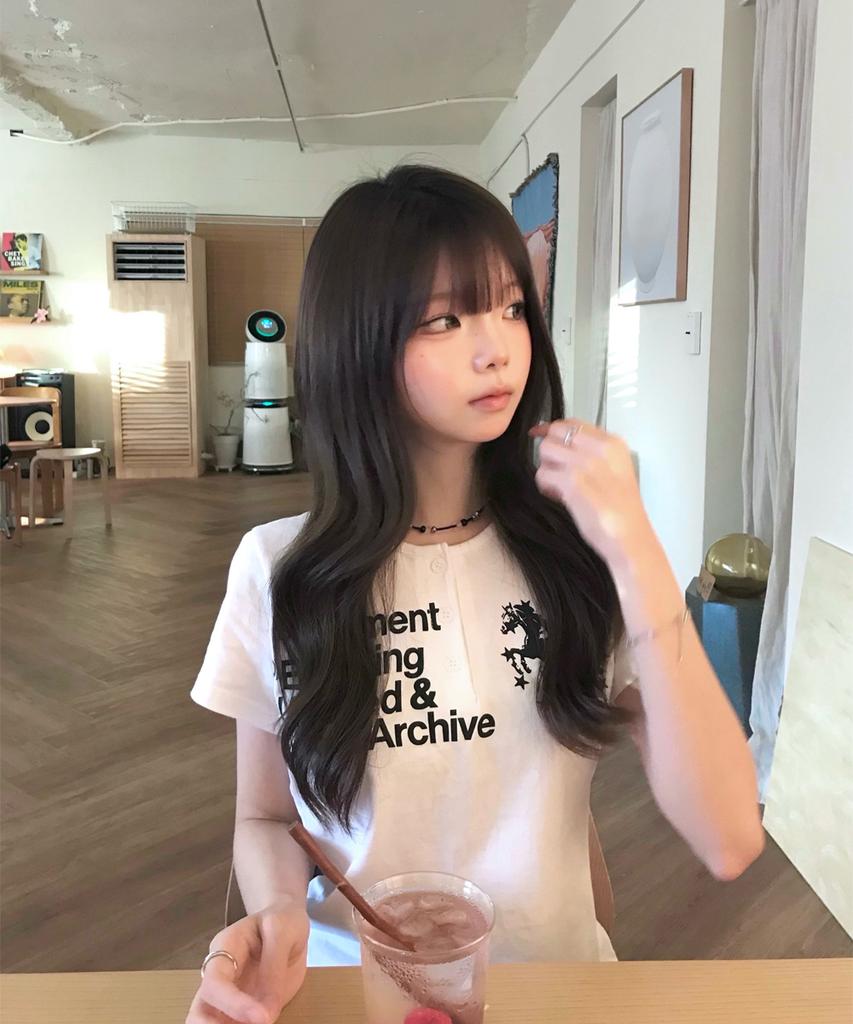Eontaiteulseoul Unicorn Henley Neck Crop Short Sleeve White