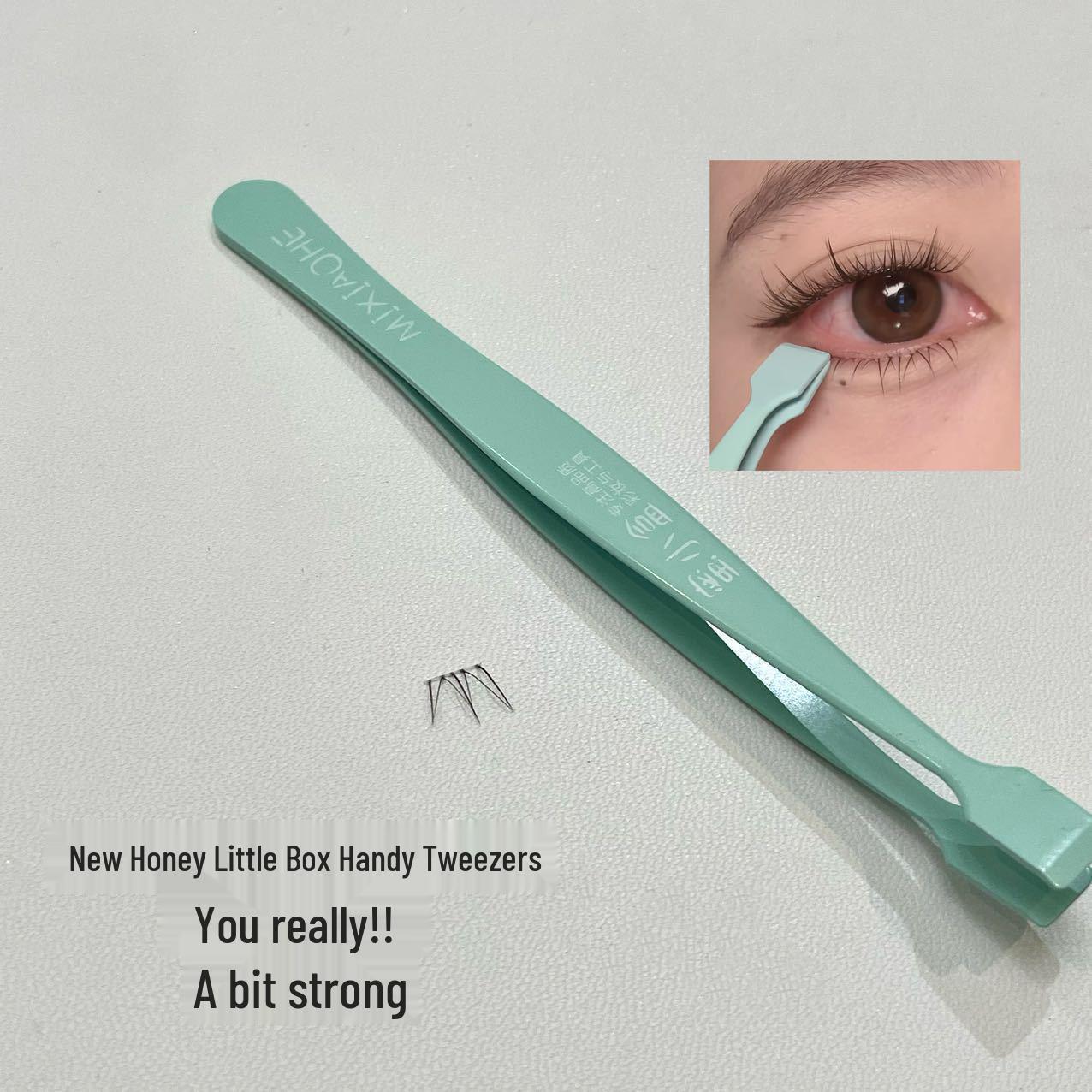 

Медовая Коробка Плачущий Малыш Масляная Живопись Внешний вид: Натуральные, густые нижние ресницы с прозрачной основой - отдельные пучки изысканные накладные ресницы