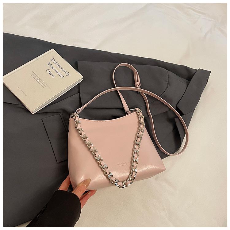 Chain Underarm Bag Women's Fashion Bucket Bag 2025 New Simple Niche Casual Shoulder Messenger Bag