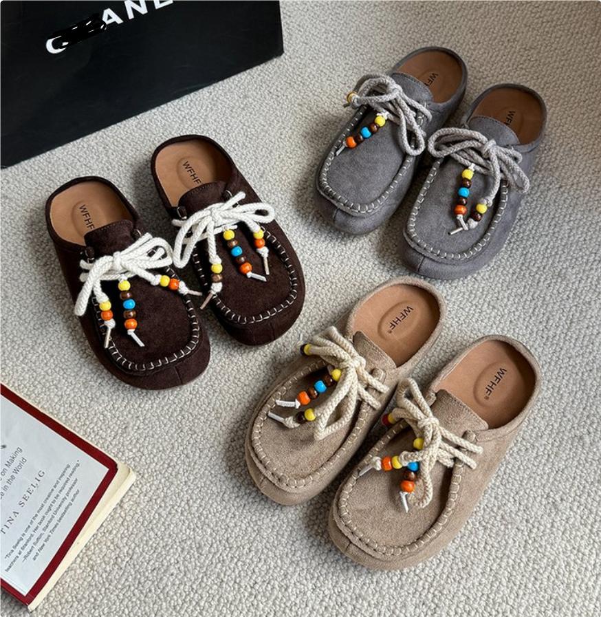 Fashion Retro Suede Fabric Slippers Women's Summer Beaded Casual Flat Shoes 2025 New Thick Slip On Mueller Slides Female Daily Loafers