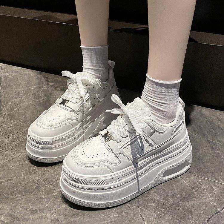 Little White Shoes Women's 2025 Spring New Versatile Thick Baseplate Shoes Versatile Small Inner Height Increase Leisure Sports Muffin
