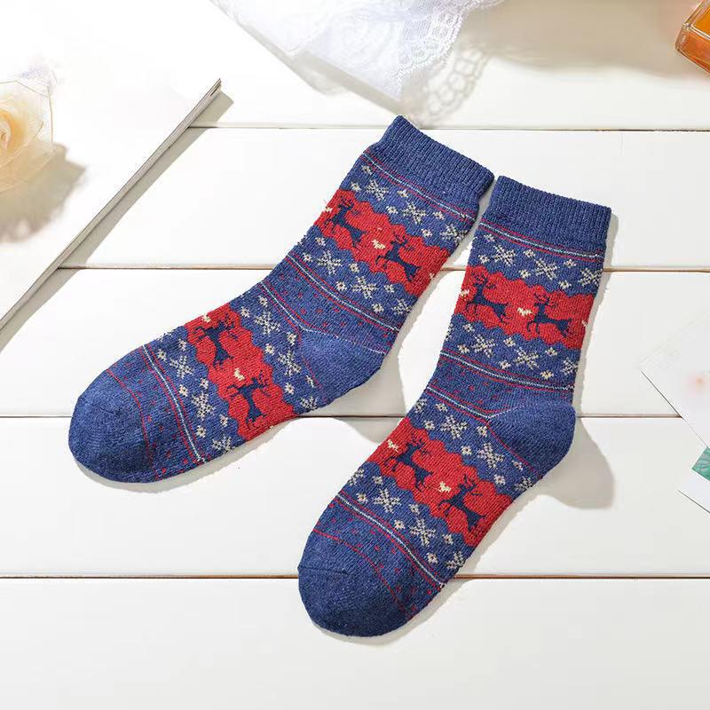1 Pair Christmas Themed Socks Cute Cartoon Warm Colorful Lightweight Feel Elk Skin-Friendly Multi-element Comfortable
