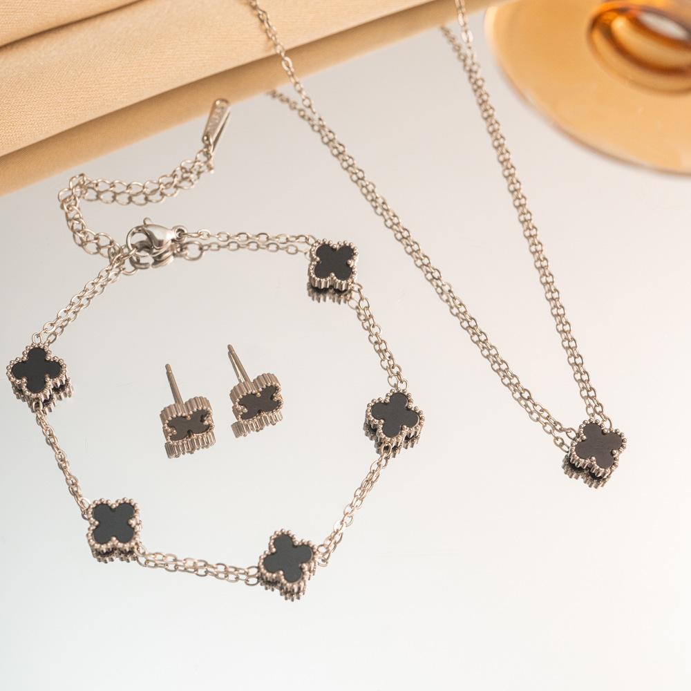 9mm Four-Leaf Clover Set Necklace Earrings Bracelet - Stylish Elegant and High-End Bracelet