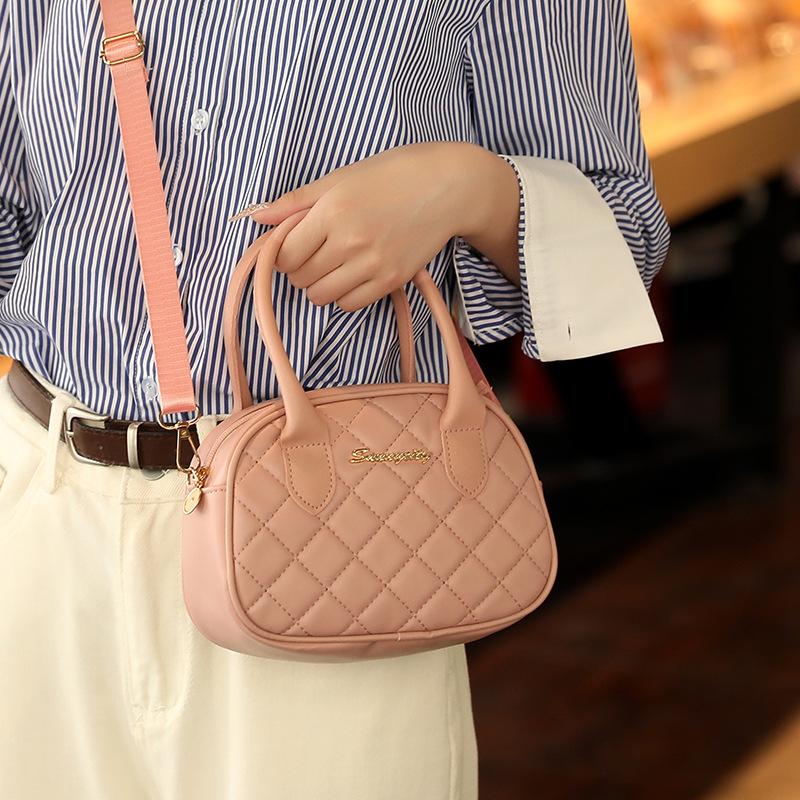 Fashion Hand Bag Women's New Spring and Summer Letter Diamond Pillow Bag Korean Shoulder Messenger Bag