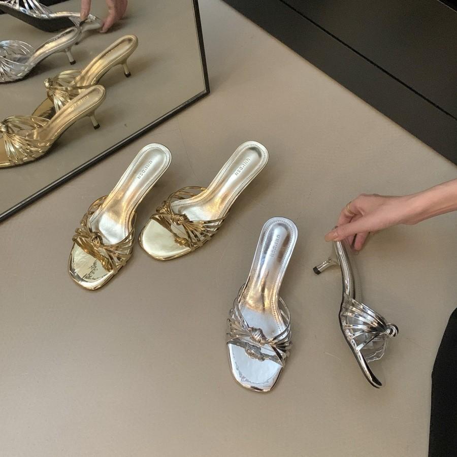 Summer French Retro Gold Woven Kink Hollowed Open-toe Flat Bottom One-word Buckle Strap Sandals Women's New 2025