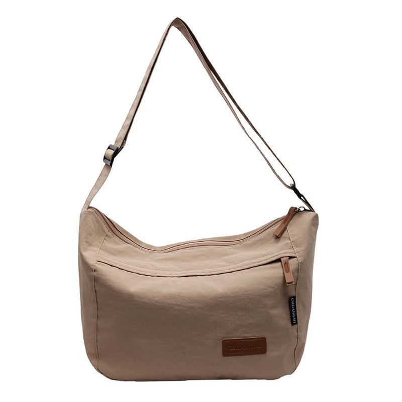 Japanese leisure lazy style student commuting tote bag large capacity simple solid color lightweight versatile messenger bag female