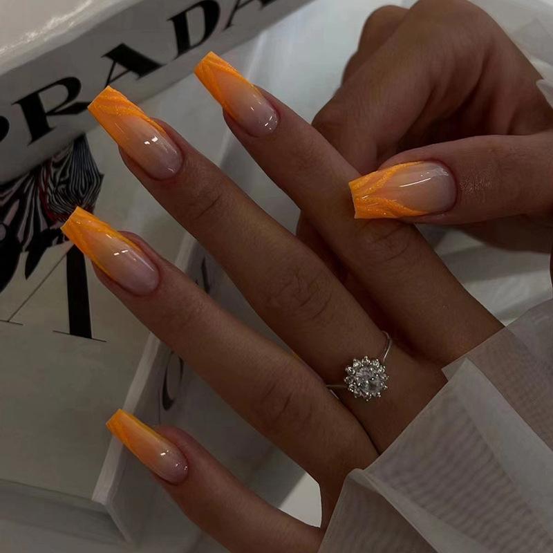 Long European and American Gradual Change Sunset Orange Line Manicure Fashion European and American Ins Wind Wear Armor