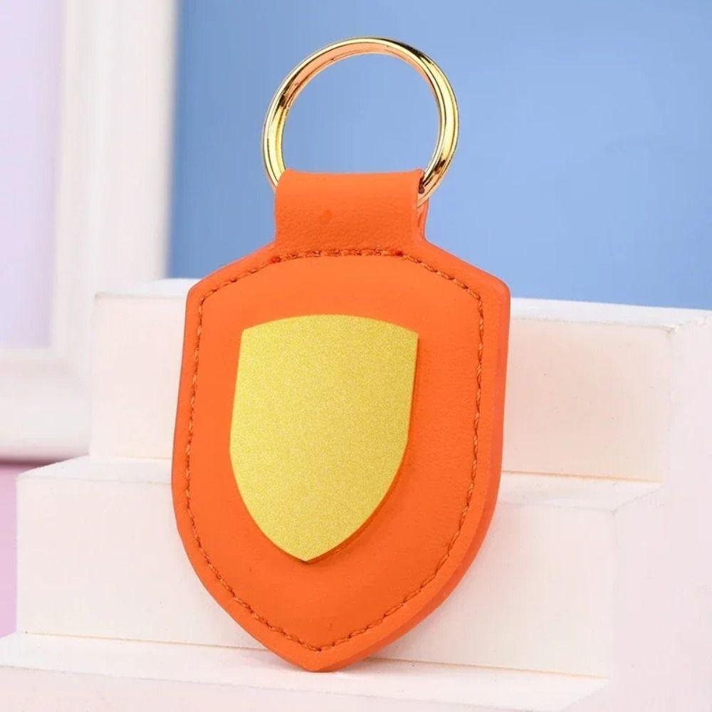 Exquisite Car Keychain Leather Metal Pendant Creative Shield Car Keychain  Travel