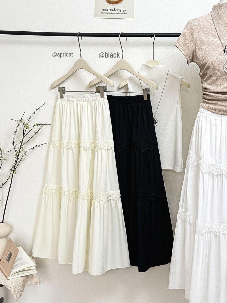 Ballet-Inspired White Lace Patchwork A-line Midi Skirt for Spring/Summer 2026
