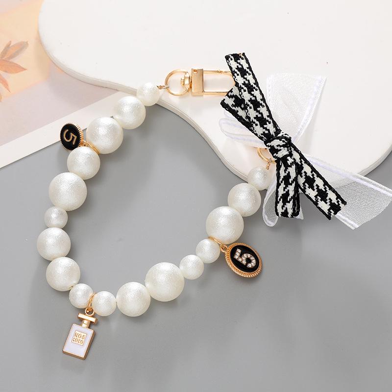 Capa de celular com corrente de pérolas faça você mesmo para mulheres da moda com pingente de cristal antiqueda