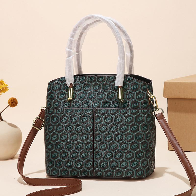 Medium Ladies Pu Tote With Inner Zipper Pocket And Splicing Details Chic Urban