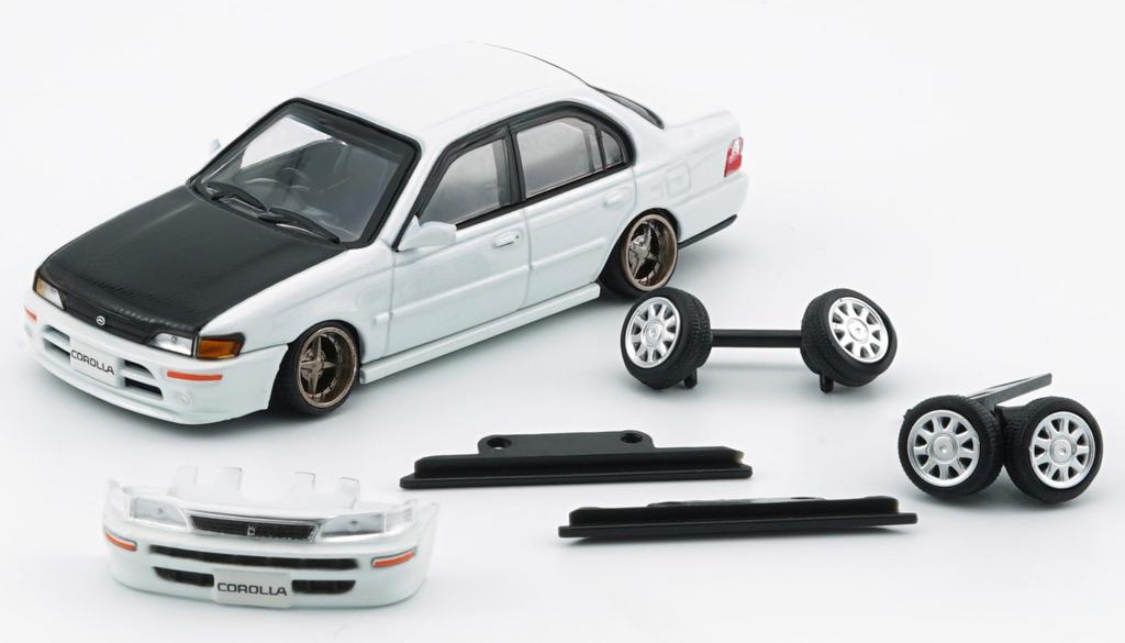 BM CREATIONS Scale Toyota Corolla 1996 AE100 Pearl Fiber Hood RHD Finished Model 1/64 White/Carbon