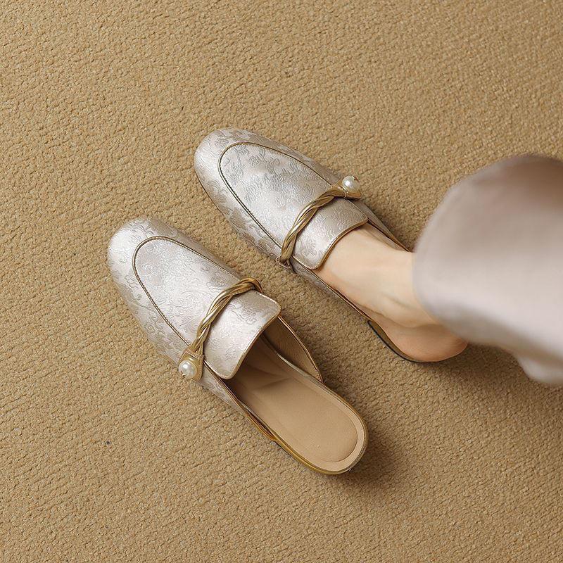 Retro Medium Heel Woman Slippers Round Toe Shoes for Women Top Designs Stylish Casual Sandals 2025 Luxury Unique Slides On Sale