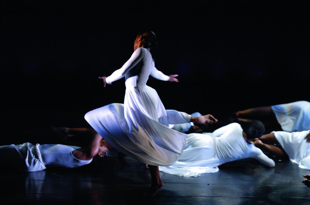 ESCHENBACH Figaro Opera Glasses, 3x Magnification, 25 Caliber, Pearl Gold, 4444-1