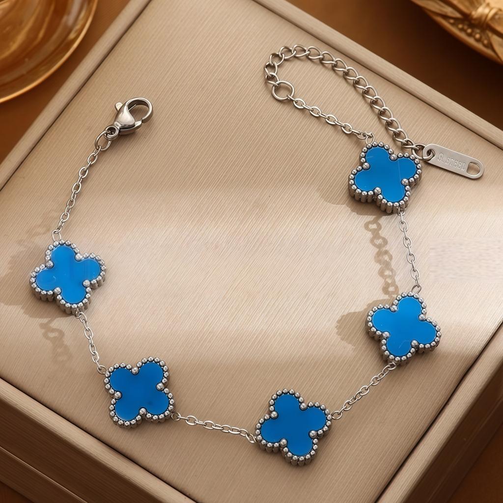 Four-leaf Clover Titanium Steel Bracelet for Women Non-fading Double-sided Shell 13mm Bracelet