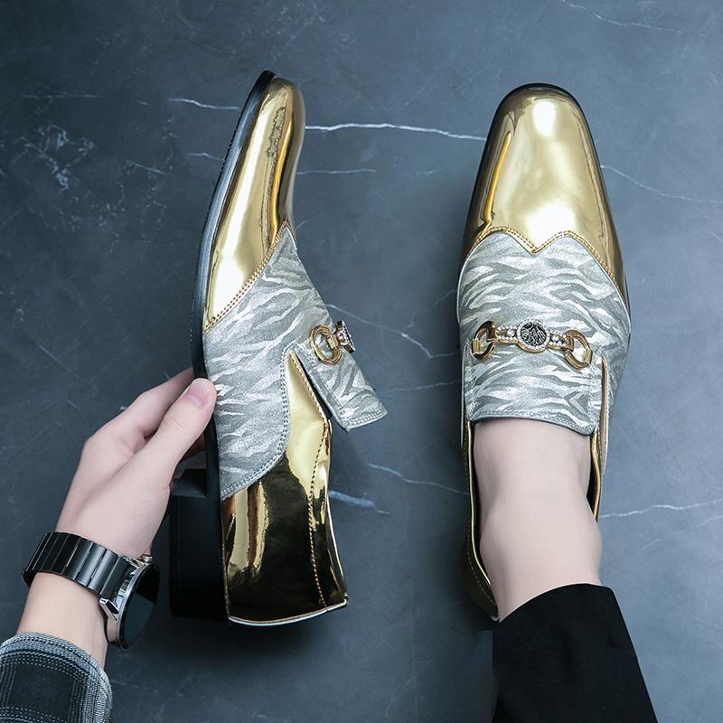 Fashion Men Golden Loafers with PU Splicing Printed Horse Buckle Decoration Fashionable British Style Business Leisure Shoes