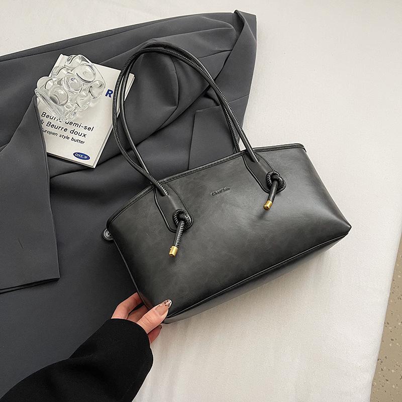 Premium texture large-capacity commuter bag women's 2025 new autumn and winter shoulder underarm bag niche light luxury tote bag