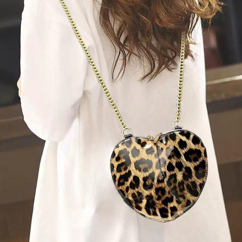 Girlsiii Shoes Women's Leopard Print Personalized Mini Love Oblique Span Bag Temperament Niche Dinner Portable Mouth Red Envelope