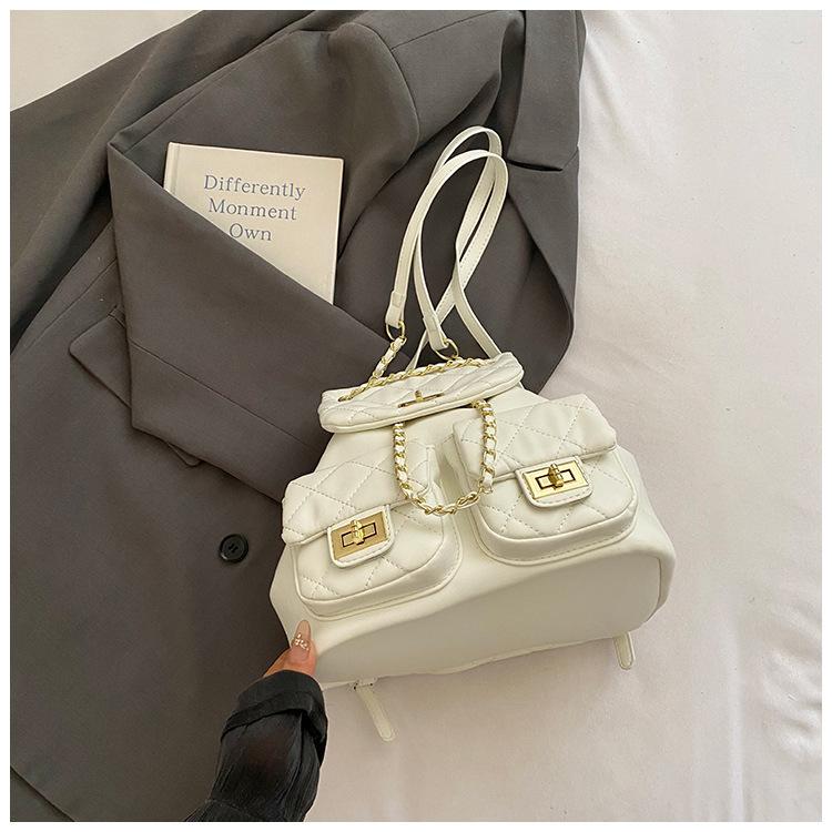 

Backpack Chain Wind Niche Bag 2025 New Rhombus Backpack Women s Premium Texture Simple Commuter Handbag білий
