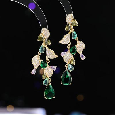 Women's Light Luxury Design Fashionable Geometric Leaf Long Earrings Elegant And Versatile Niche Design Earrings