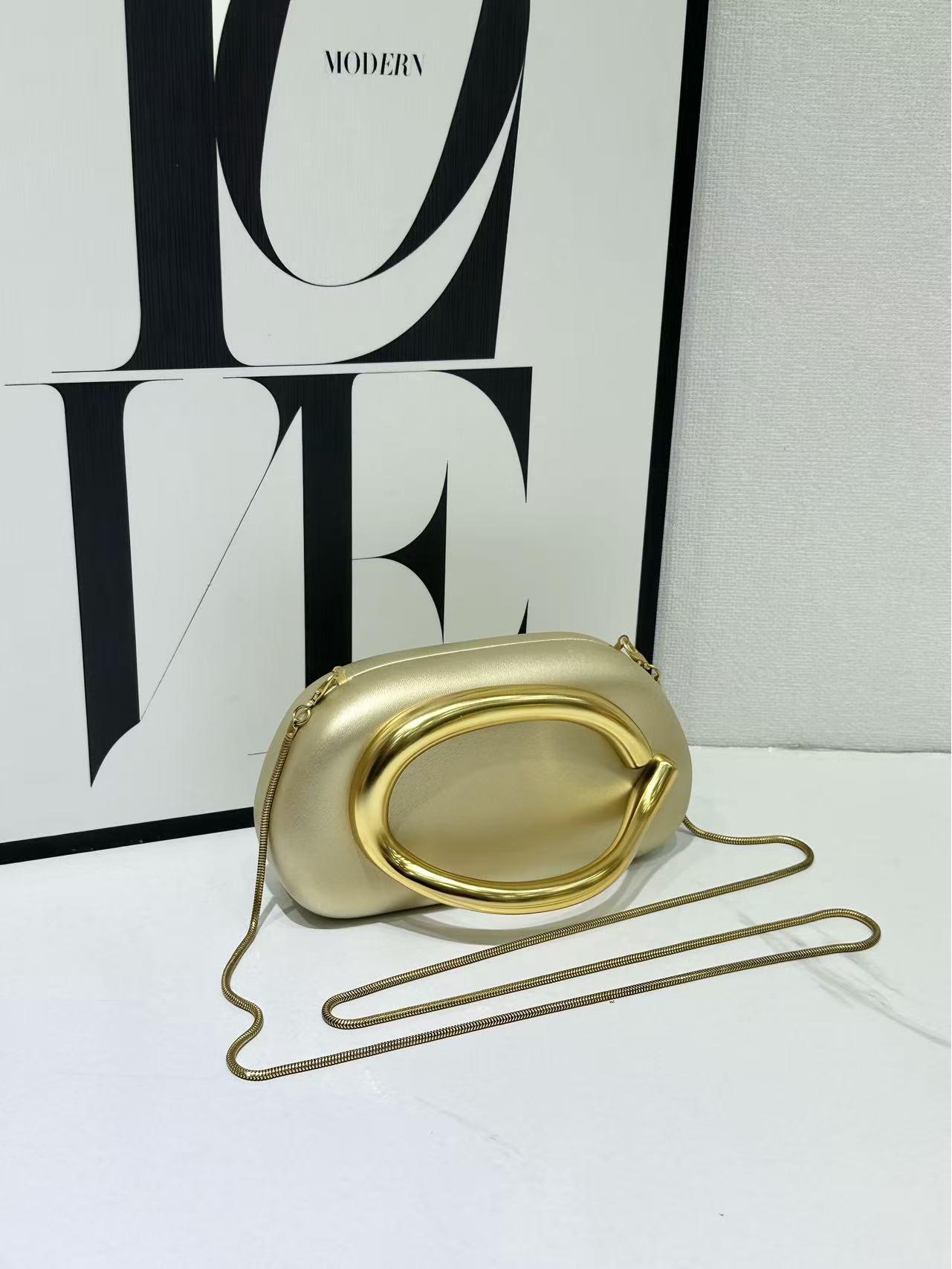 

High-End Crossbody Mini Square Evening Handbag for Women 20x10x11 cm золотой