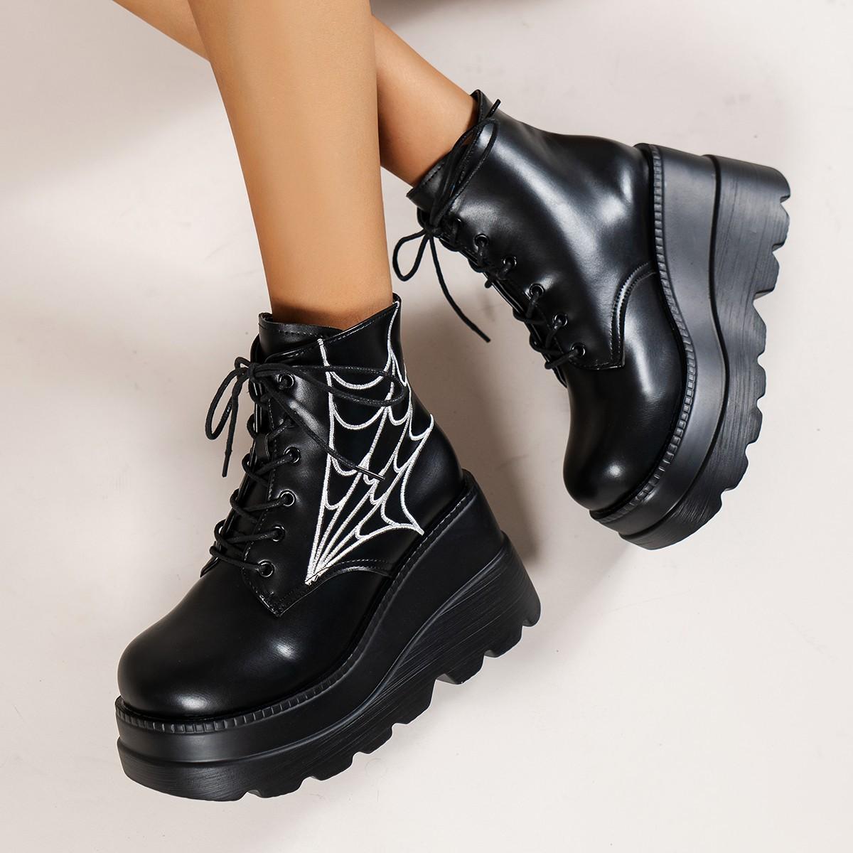 

2025 European and American thick-soled large-size short boots women s autumn new muffin bottom lace-up printed leather boots foreign trade Martin boot 35 чорний