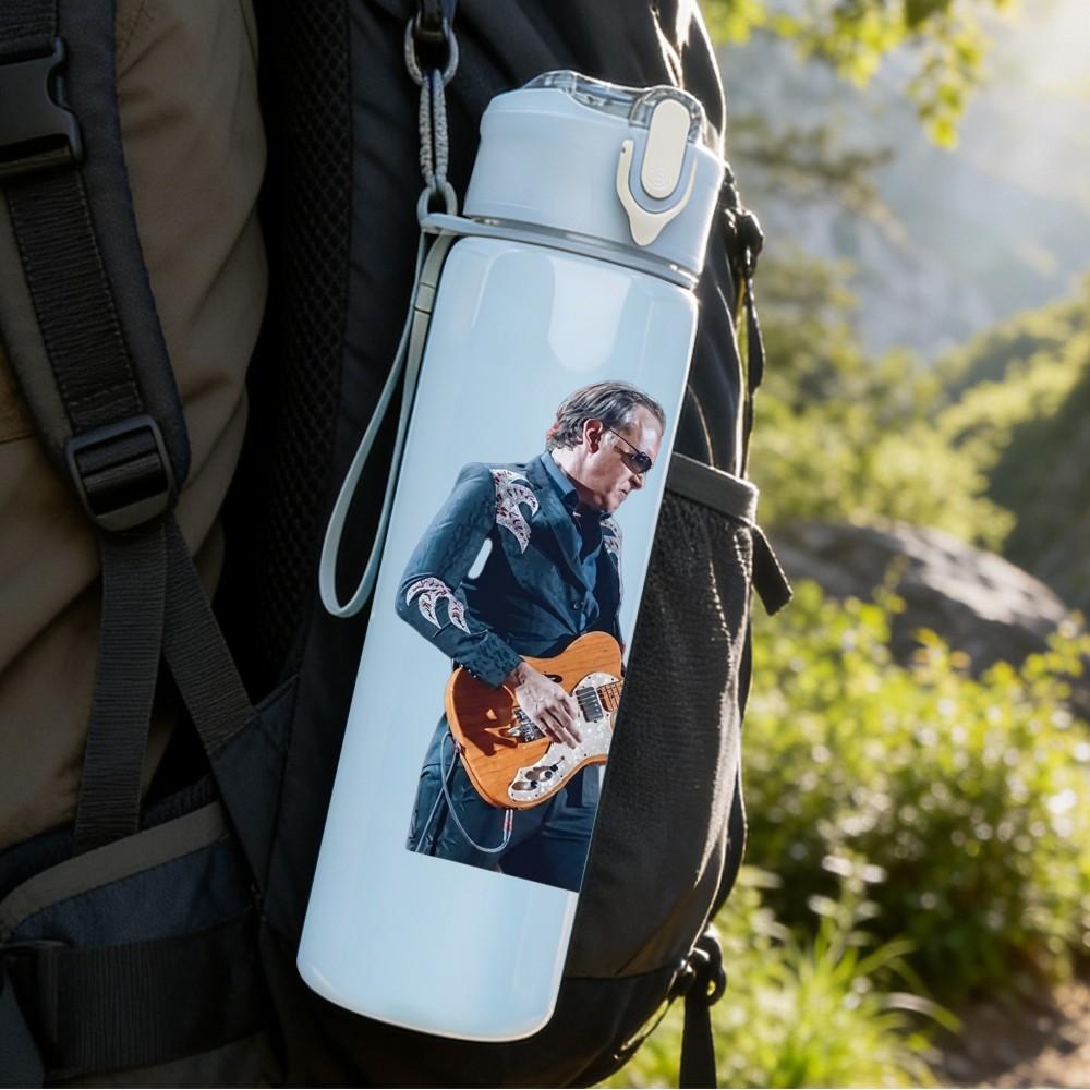 1PC Guitarist Male Sketch A 750ml Sports Water Bottle Leakproof Straw Lid Outdoor Office Home