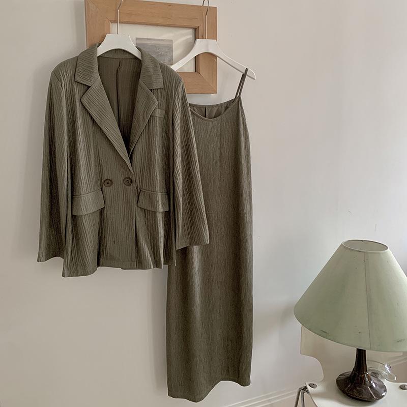 

Женское атласное платье-комбинация и высококлассный костюмный набор - U-образный вырез, приталенный, универсальный S [80-120 cm]