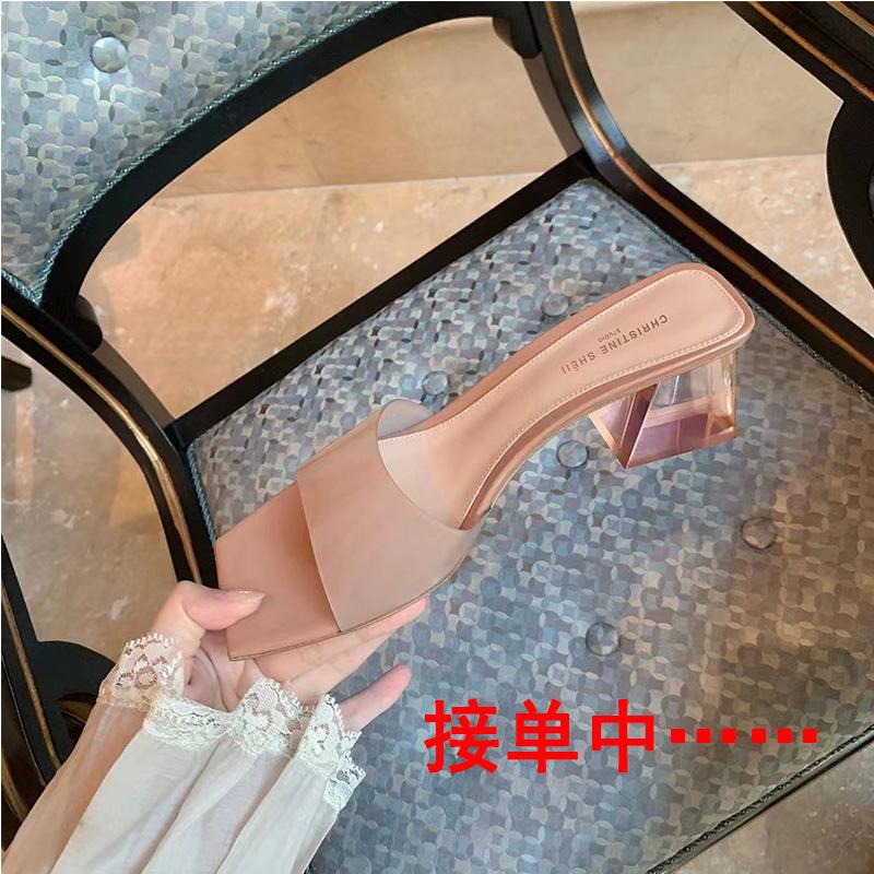 [sheii Su Yinyin] Nanfeng Zhiyi~ Square Head Rhinestone with Transparent Crystal Thick Heel Slippers Women's Sandals Outside