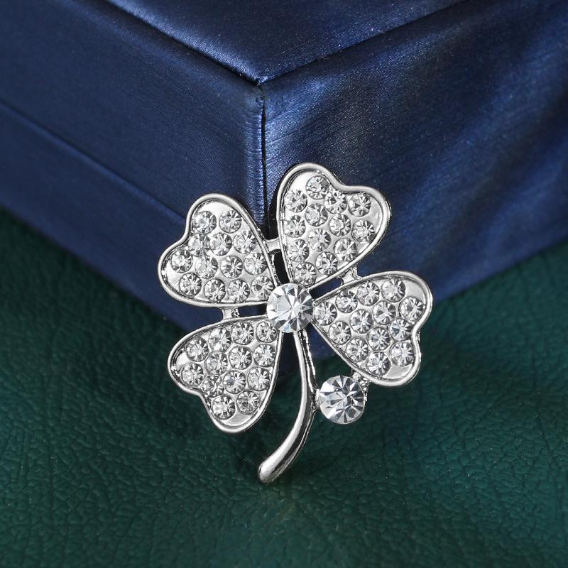 Four-leaf clover brooch femininity anti-light corsage shirt fixed decorative pin clothing accessories neckline