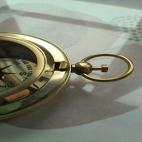 Push Button Pocket Compass Brass Polishing 5.08 cm