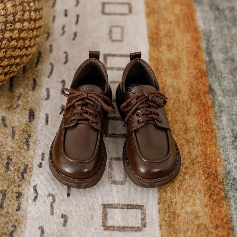 Modne damskie buty brogues Damskie buty Oxford na platformie Baleriny Styl brytyjski Vintage Wycięcia Płaskie Casual Damskie buty Buty Oxford Retro